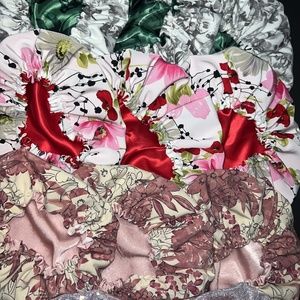 Bonnets, Scrunchies and bracelets